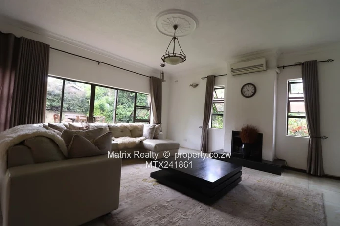 Family Home in Borrowdale Brooke Estate