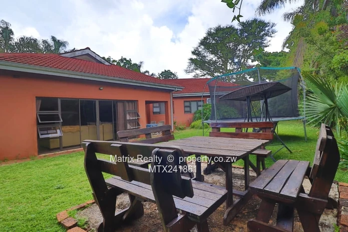 Family Home in Borrowdale Brooke Estate