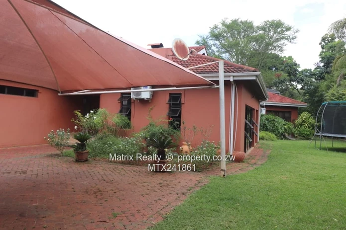 Family Home in Borrowdale Brooke Estate